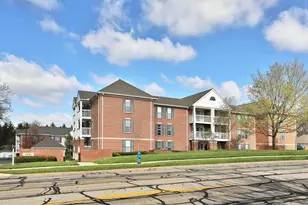 5935 N High St, Worthington, OH 43085 - Photo 2