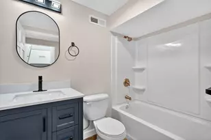215 W South St, Jackson, OH 45640 - Photo 32