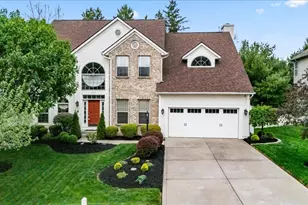 7858 Astra Cir, Reynoldsburg, OH 43068 - Photo 2
