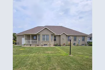1123 Hillcrest Drive, Bucyrus, OH 44820 - Photo 2