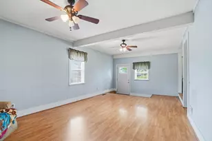 2318 Rodger Rd, Obetz, OH 43207 - Photo 4
