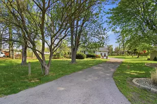 2318 Rodger Rd, Obetz, OH 43207 - Photo 2