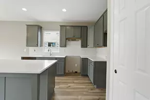 818 Hilton Dr, Reynoldsburg, OH 43068 - Photo 8