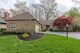6696 Maplebrook Ln, Columbus, OH 43235 - Photo 2