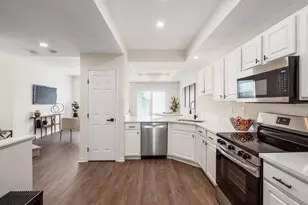 5853 Edge of Village, Westerville, OH 43081 - Photo 6
