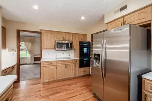 2434 Carriage Rd, Powell, OH 43065 - Photo 22