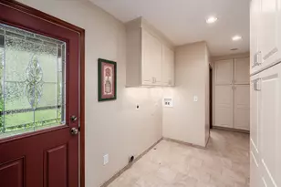 2434 Carriage Rd, Powell, OH 43065 - Photo 14