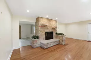 2290 Middlesex Rd, Columbus, OH 43220 - Photo 12
