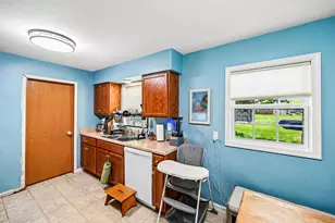 225 N Jefferson Ave, Urbana, OH 43078 - Photo 8