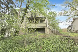 437 Warwick Ave, Zanesville, OH 43701 - Photo 2