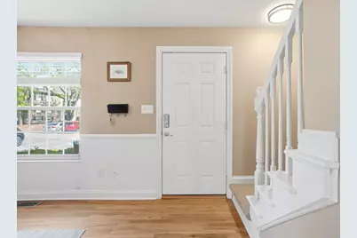 2565 Olde Hill Court S #B, Columbus, OH 43221 - Photo 8