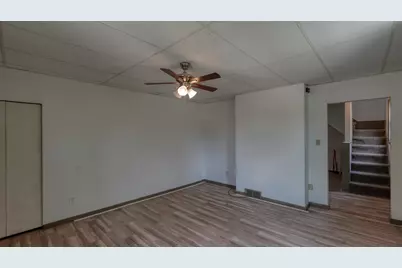 1222B Blaine Avenue, Cambridge, OH 43725 - Photo 2