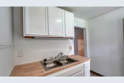 1222B Blaine Avenue, Cambridge, OH 43725 - Photo 12