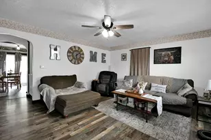 59 W Tucker Ave, Shelby, OH 44875 - Photo 4