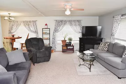 696 Riviera Court, Columbus, OH 43207 - Photo 1