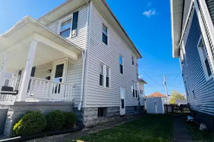 629 St Louis Ave, Zanesville, OH 43701 - Photo 2