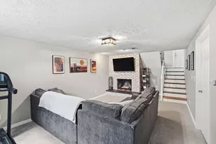 60 Savern Pl, Columbus, OH 43230 - Photo 32