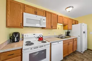500 Eldon Dr, West Jefferson, OH 43162 - Photo 10