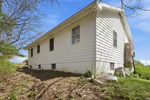 3741 Mayfair Ln, Cambridge, OH 43725 - Photo 10