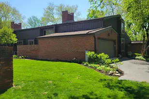 135 Glen Cir, Worthington, OH 43085 - Photo 10