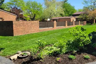 135 Glen Cir, Worthington, OH 43085 - Photo 18