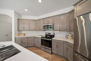 333 Parkgate Ct, Delaware, OH 43015 - Photo 8