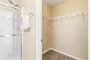 5648 Long Branch Pl, Columbus, OH 43228 - Photo 18