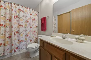 8565 Victoria Meadow Ln, Reynoldsburg, OH 43068 - Photo 20