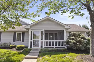 8565 Victoria Meadow Ln, Reynoldsburg, OH 43068 - Photo 2