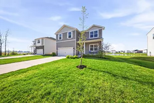 203 Beaman Gates Dr SW, Granville, OH 43023 - Photo 2