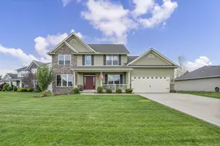 27 Fieldcrest Dr, Centerburg, OH 43011 - Photo 2