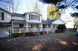 5285 Ridgebury Blvd, Cleveland, OH 44124 - Photo 2