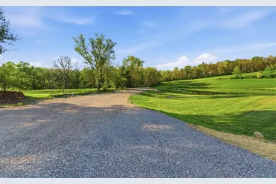 2445 Chandlersville, Zanesville, OH 43701 - Photo 34