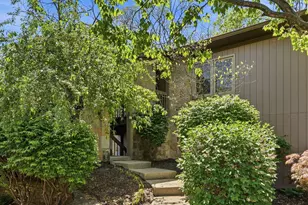 3157 Griggsview Ct, Columbus, OH 43221 - Photo 8