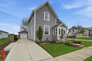 427 W Charles St, Bucyrus, OH 44820 - Photo 2