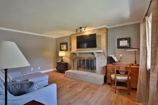 1363 Castleton Rd N, Columbus, OH 43220 - Photo 8