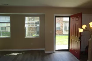 1737 Worthington Run Dr, Columbus, OH 43235 - Photo 2