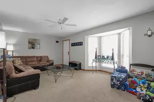 6809 Kristins Cove Ln, Canal Winchester, OH 43110 - Photo 6