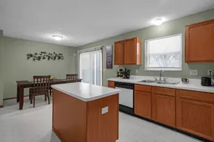 6809 Kristins Cove Ln, Canal Winchester, OH 43110 - Photo 12