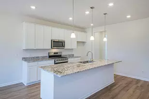 340 Honeysuckle St, South Bloomfield, OH 43103 - Photo 4