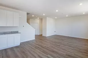 338 Honeysuckle St, South Bloomfield, OH 43103 - Photo 10