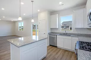 338 Honeysuckle St, South Bloomfield, OH 43103 - Photo 6