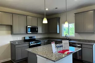285 Dowler Dr, South Bloomfield, OH 43103 - Photo 2