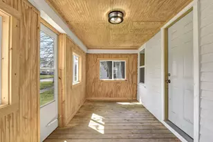 506 Washington St, Port Clinton, OH 43452 - Photo 8