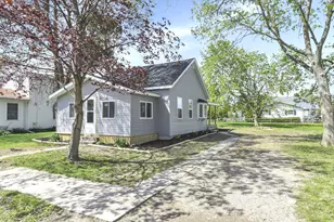 506 Washington St, Port Clinton, OH 43452 - Photo 2