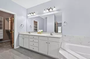 7215 Bromfield Dr, Canal Winchester, OH 43110 - Photo 8