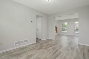 2389 Stewart Hollow Ct, Hilliard, OH 43026 - Photo 10