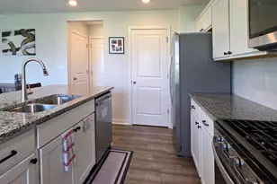 428 Saint James Gate, Newark, OH 43055 - Photo 24