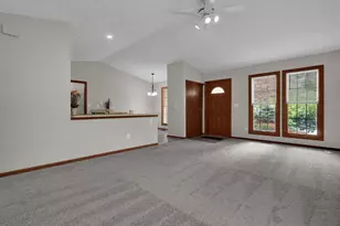 7784 Leaview Dr, Columbus, OH 43235 - Photo 10