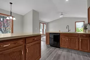 7784 Leaview Dr, Columbus, OH 43235 - Photo 16